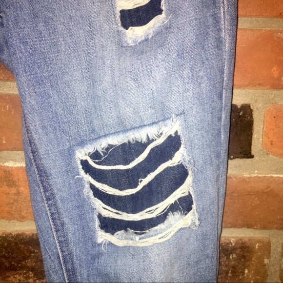 Life In Progress High-Rise Distressed Jeans 25 - Picture 2 of 6